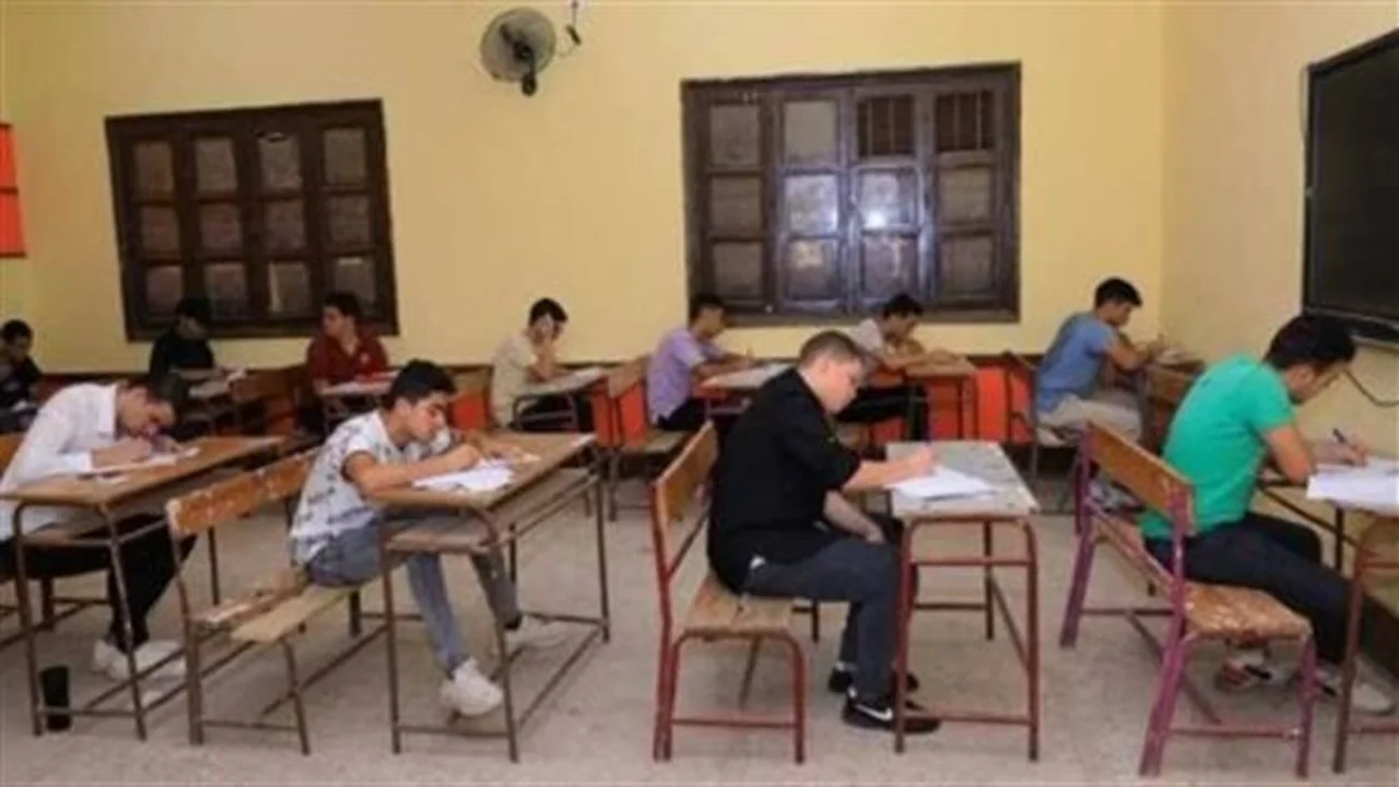 توزيع الدرجات.. خريطة الأسئلة المقررة لاختبارات طلاب الثانوية العامة لهذا العام